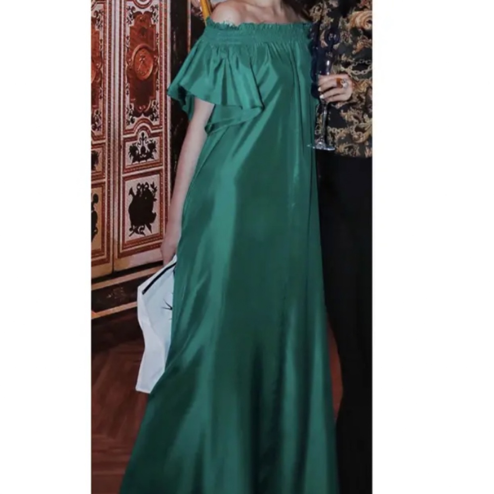 Excellent Condition 100% silk Loup charmant hydra gown - Picture 2 of 5
